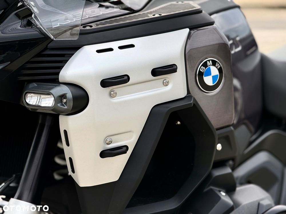 BMW Adventure - 8