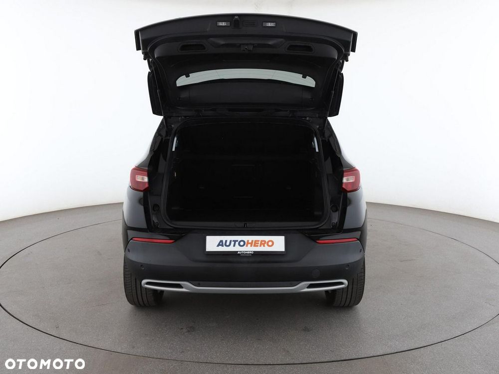 Opel Grandland X 1.6 T Innovation S&S - 20