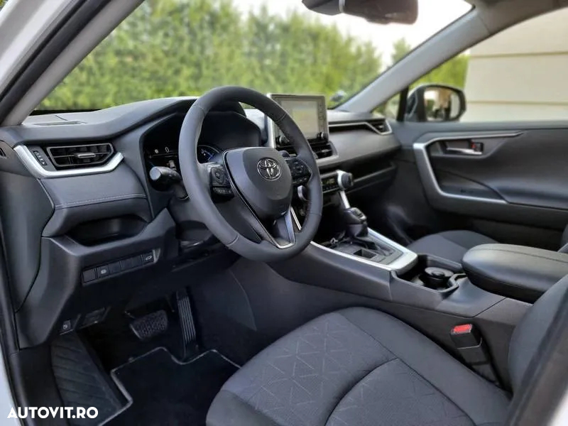 Toyota RAV4 - 13