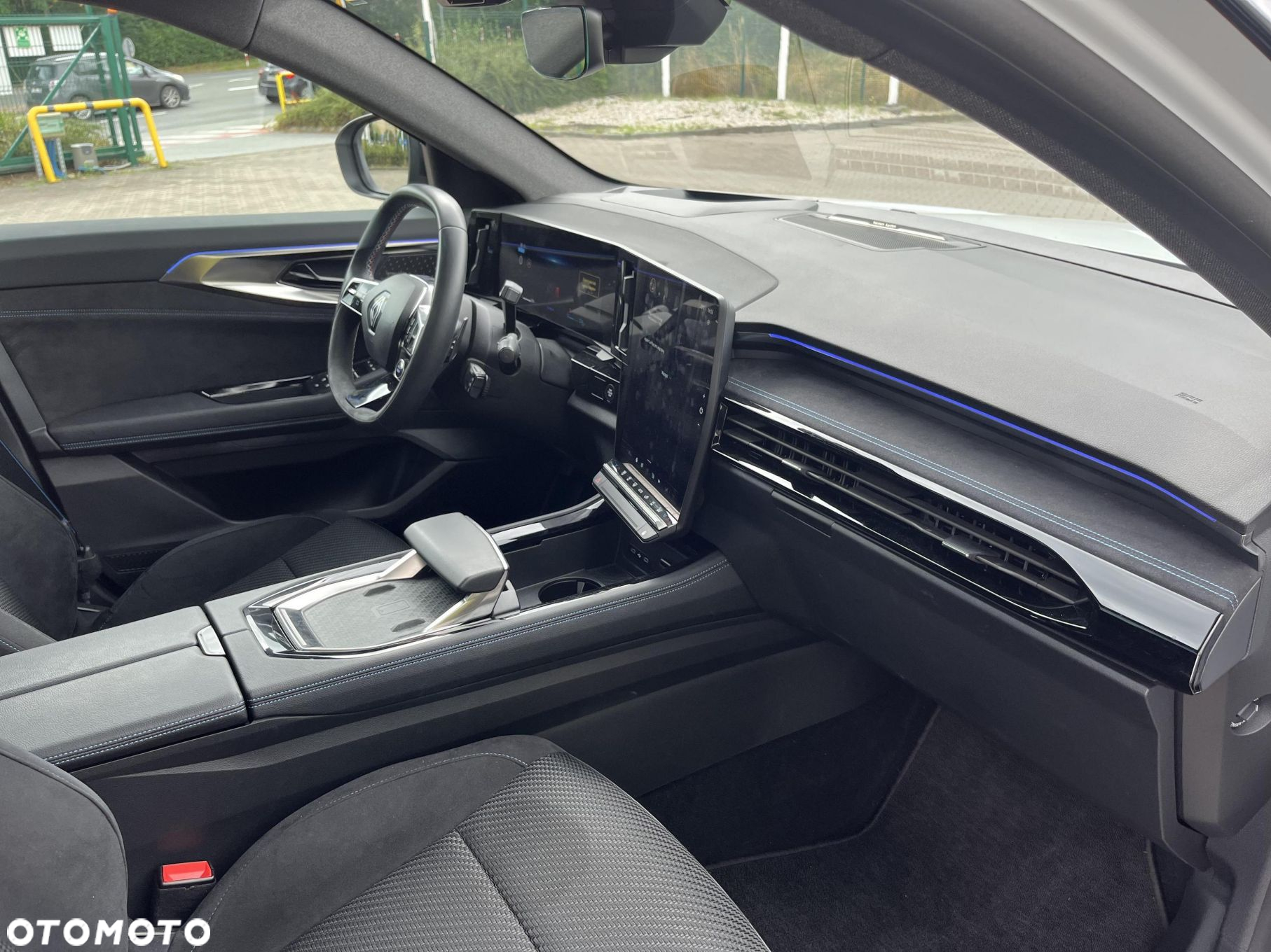 Renault Austral 1.2 E-Tech Full Hybrid 200 Iconic esprit Alpine MMT - 20