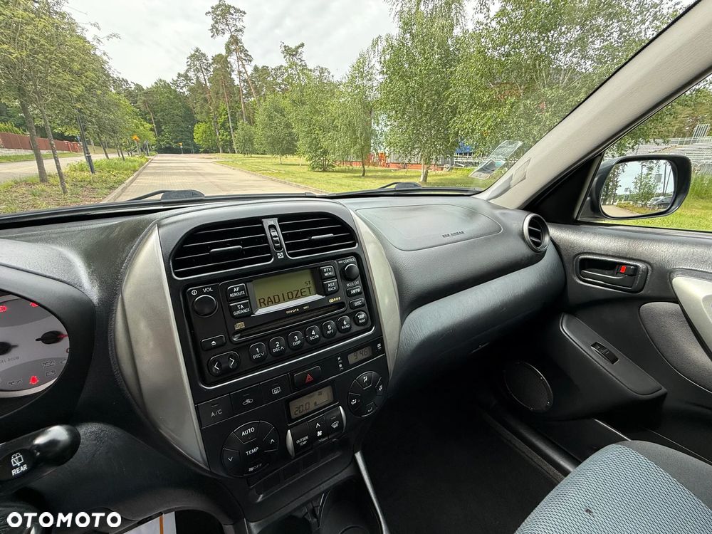 Toyota RAV4 - 32