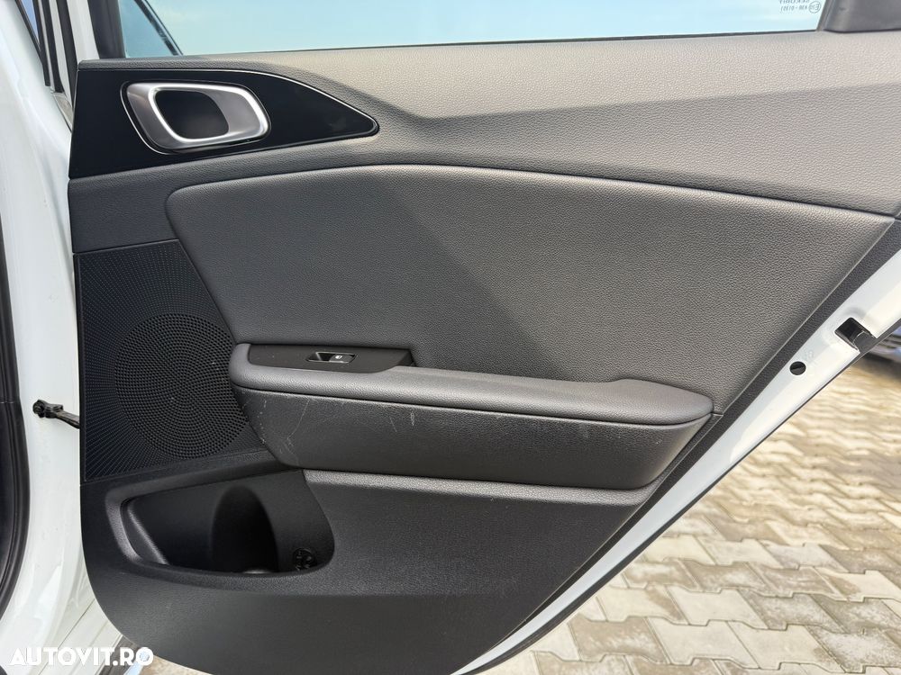 Kia Pro Ceed 1.4 T-GDI DCT7 OPF GT LINE - 17