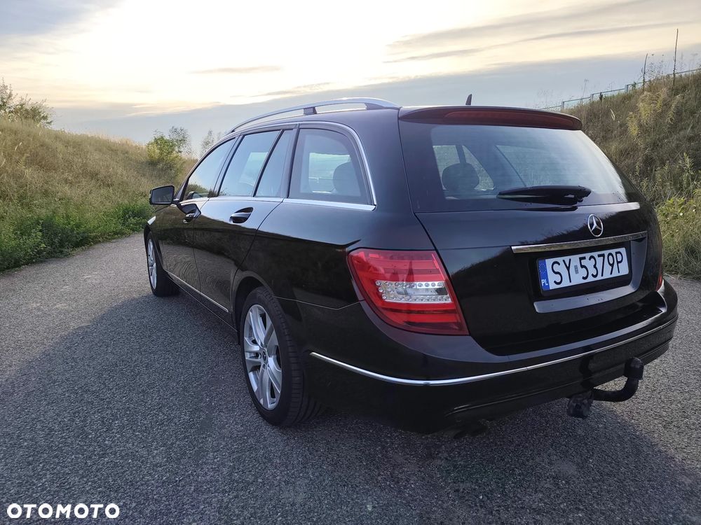 Mercedes-Benz Klasa C 180 CGI BlueEff Avantgarde - 14