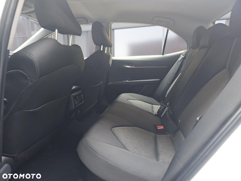 Toyota Camry 2.5 Hybrid Comfort CVT - 10
