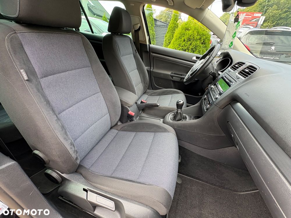 Volkswagen Golf 2.0 TDI DPF Style - 26