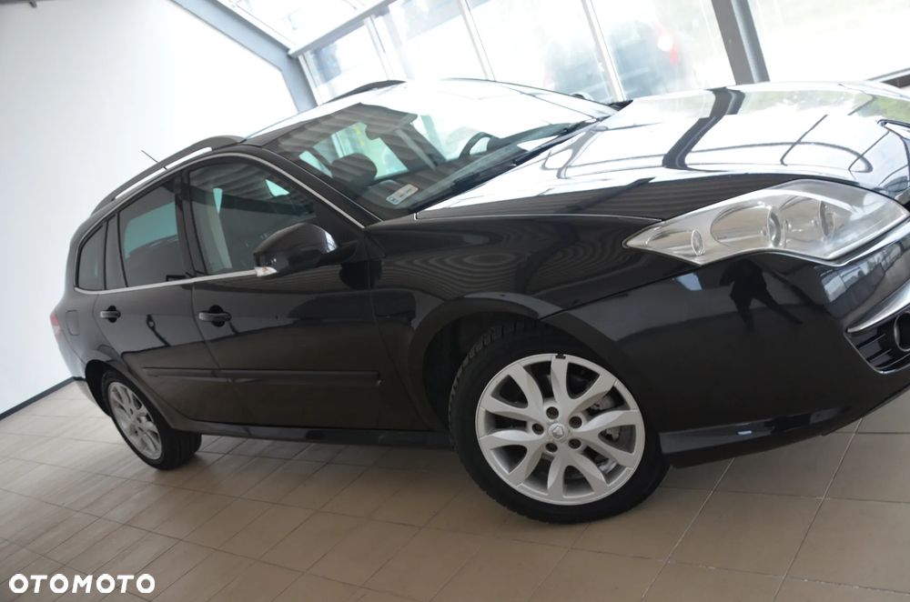 Renault Laguna 2.0 DCi FAP Initiale - 5