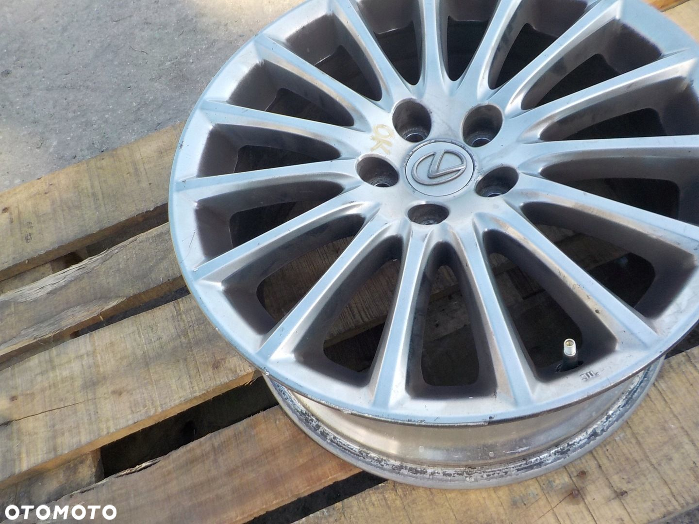 LEXUS IS 250 300 TOYOTA FELGA ALUMINIOWA R18 5x114.3 - 8