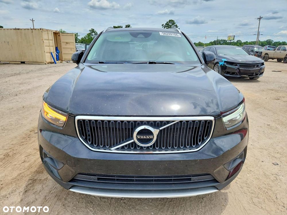 Volvo XC 40 - 6