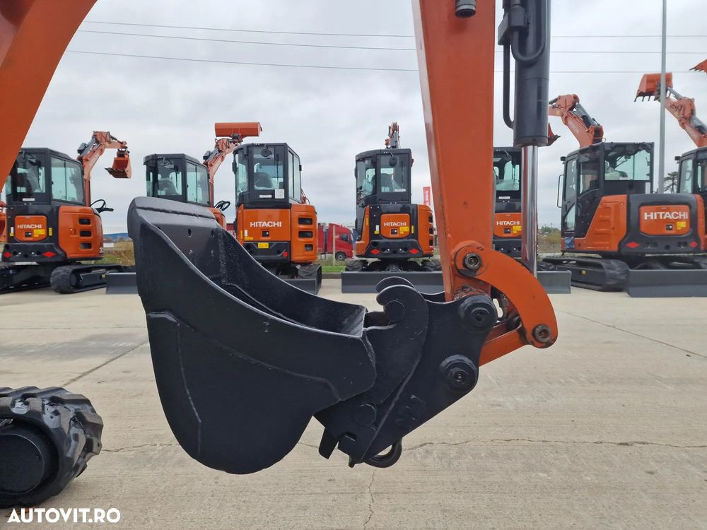 Hitachi ZX19, Masa operat 2tone, 2019, 1.596h, LAMA, CUPLA RAPIDA+3 CUPE, Senile extensibile, latime strans 0,98m, Inst picon, cabina, radio, senile 80% ok, STARE FOARTE BUNA, posibilitate leasing 4 ani, rata lunara 2.000 lei-PROMOTIE-17.900EUR+Tva - 16