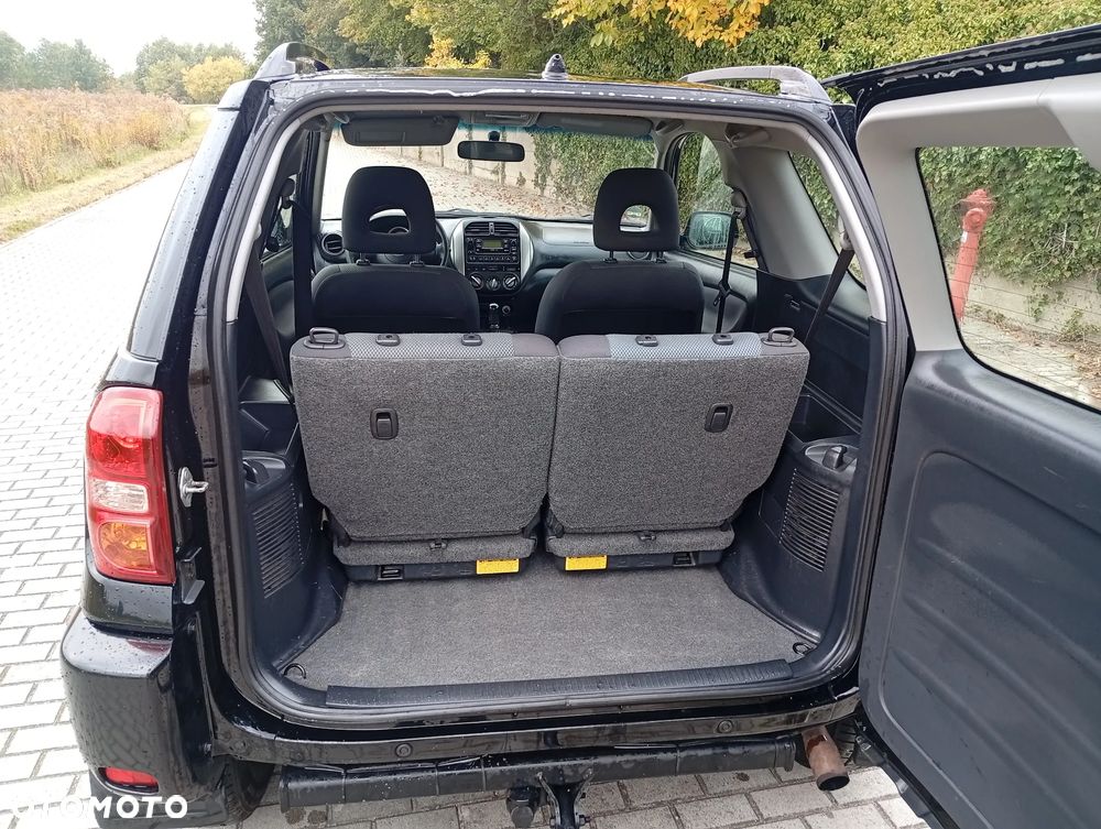 Toyota RAV4 - 9