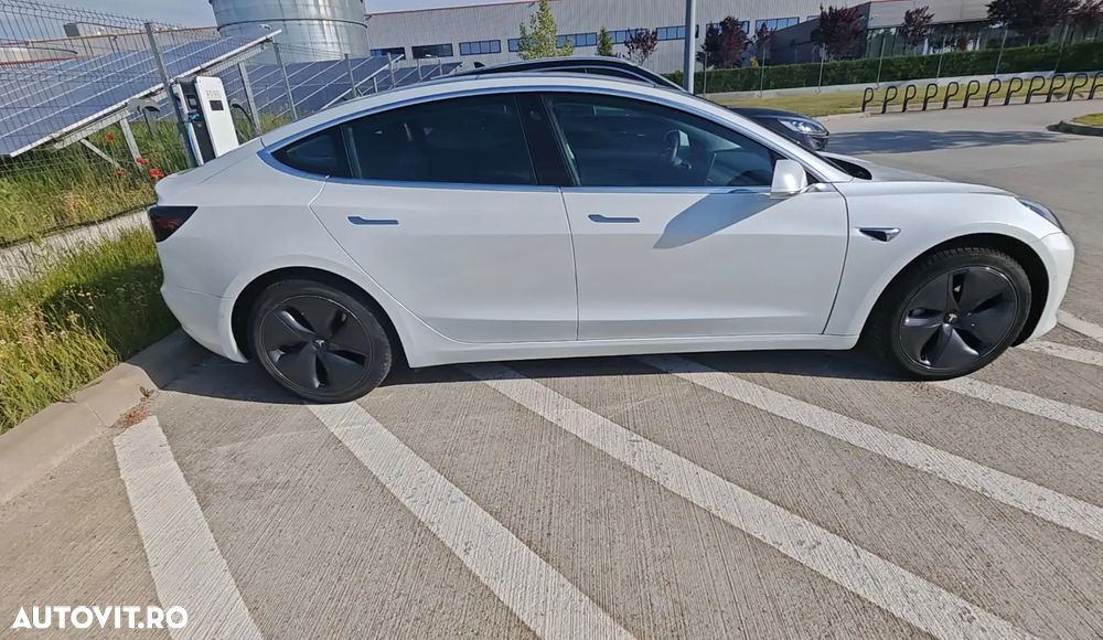 Tesla Model 3 Long Range - 2