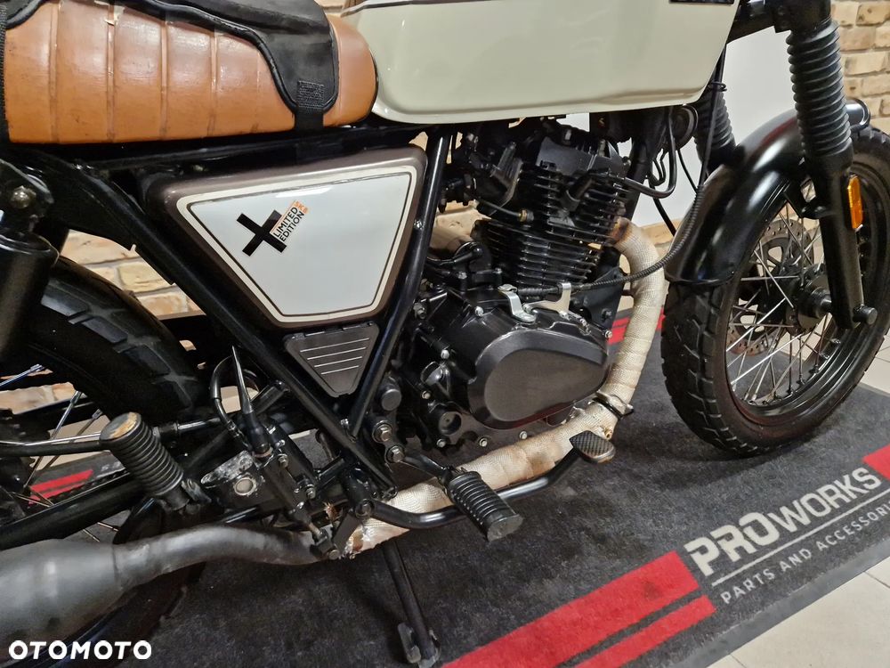 Brixton Cromwell - 16