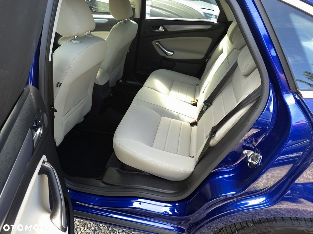 Ford Mondeo 2.0 TDCi Titanium - 10