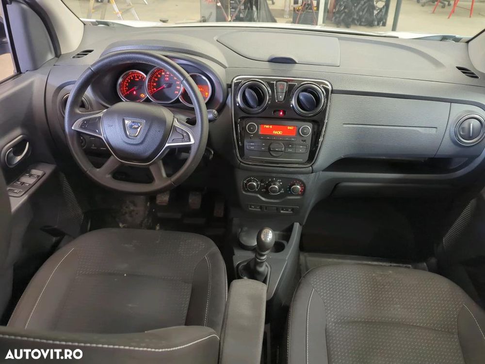 Dacia Lodgy 1.5 Blue dCi Laureate - 6