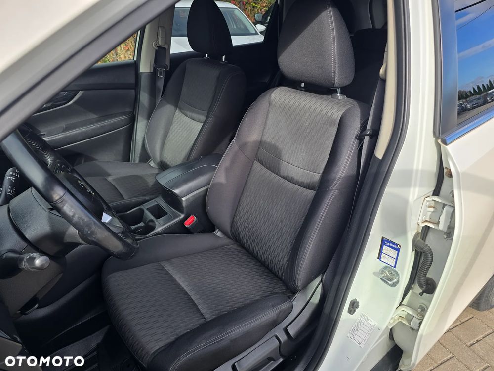 Nissan X-Trail - 12