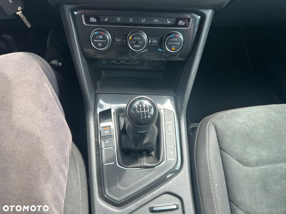 Volkswagen Tiguan - 18