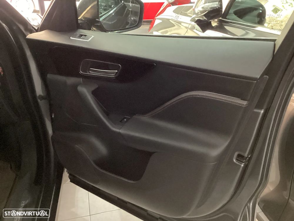 Jaguar F-Pace 2.0 i4D Portfolio Aut. - 21