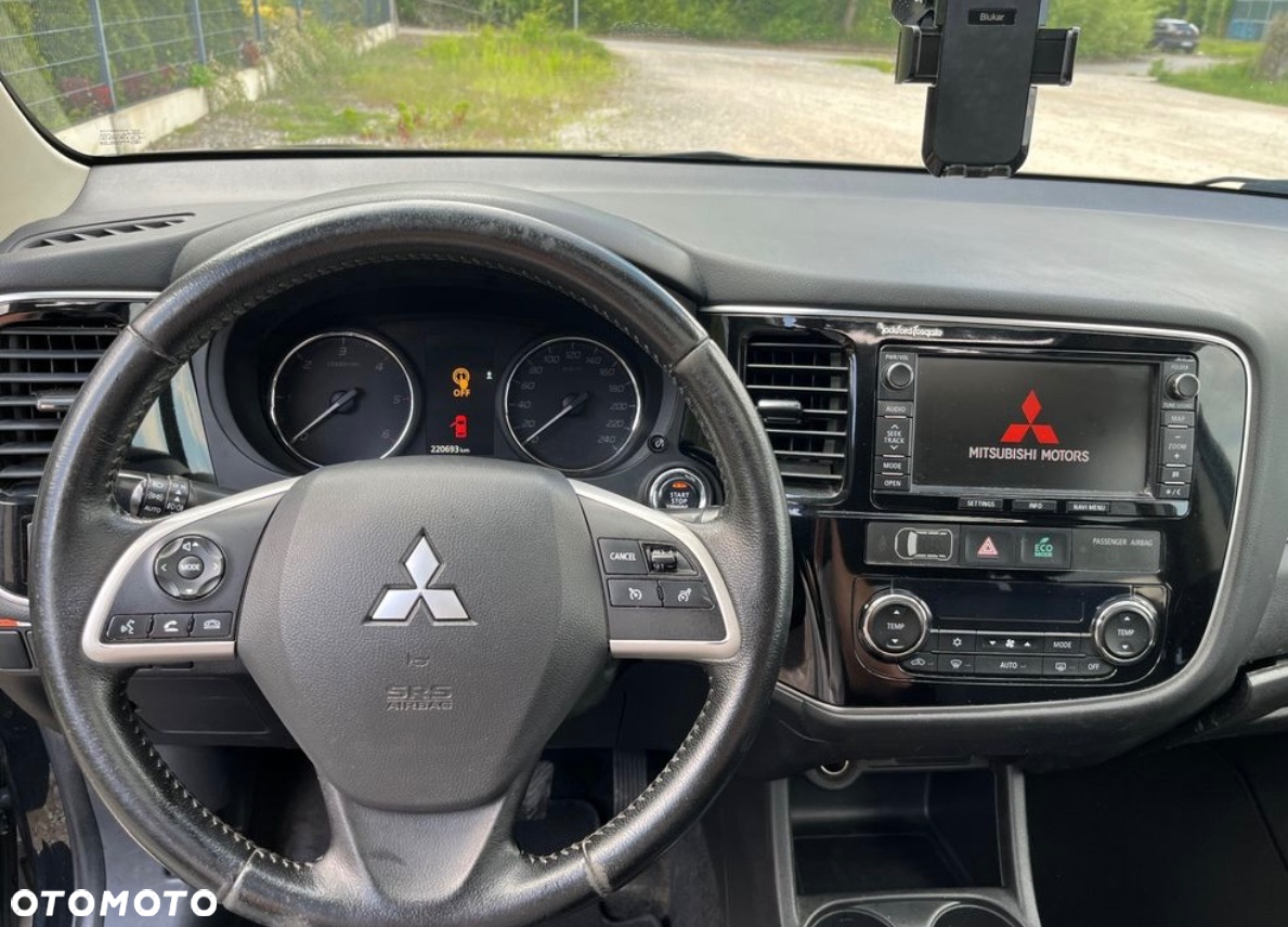 Mitsubishi Outlander 2.2 DI-D 4WD Instyle - 7