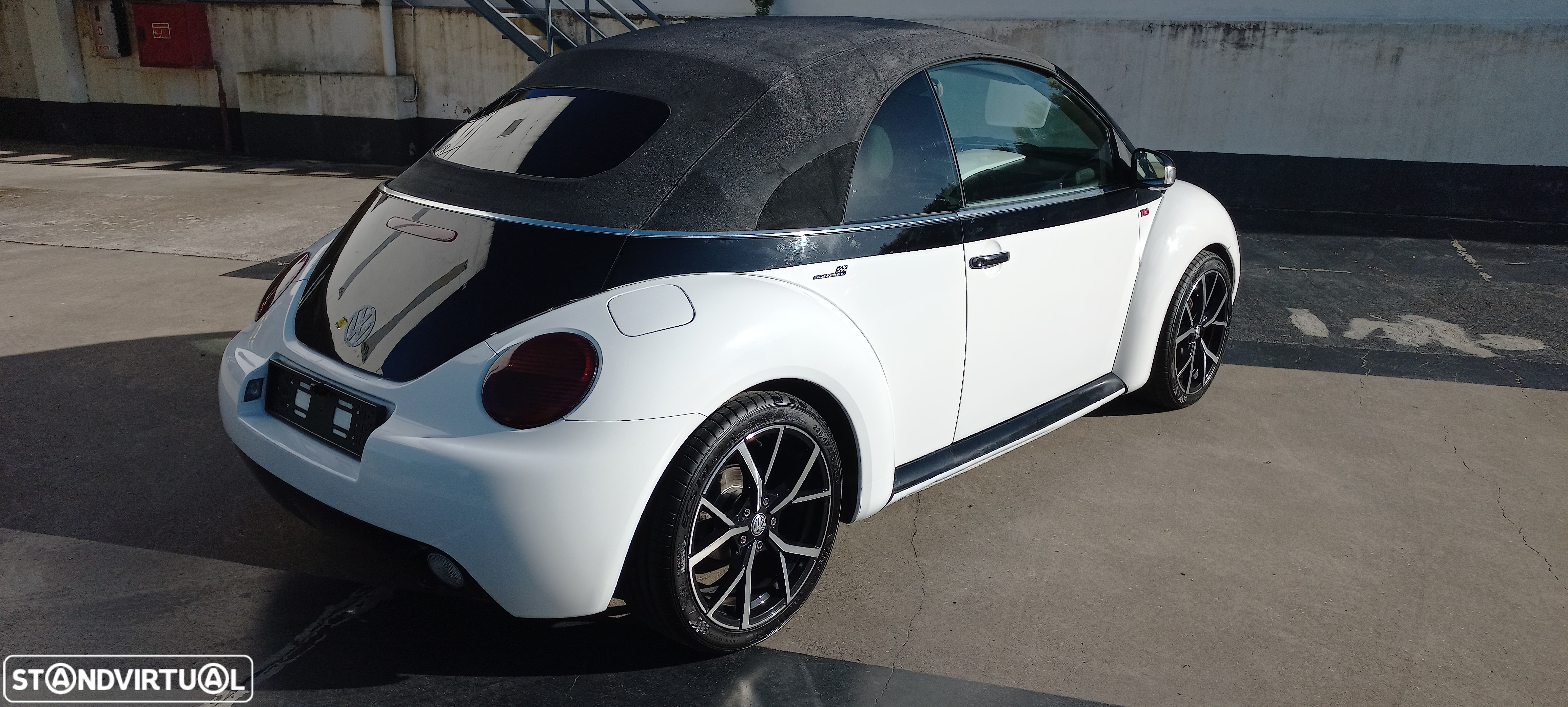 VW New Beetle Cabriolet 1.9 TDi Top Couro - 24