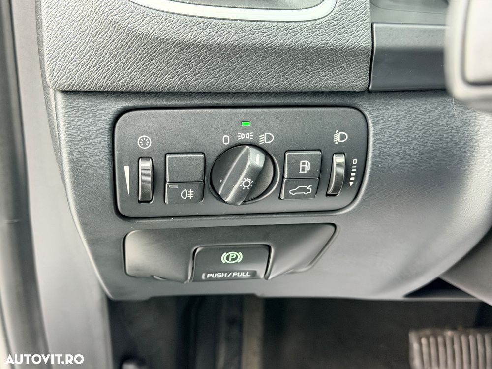 Volvo S60 D3 Geartronic Momentum - 13