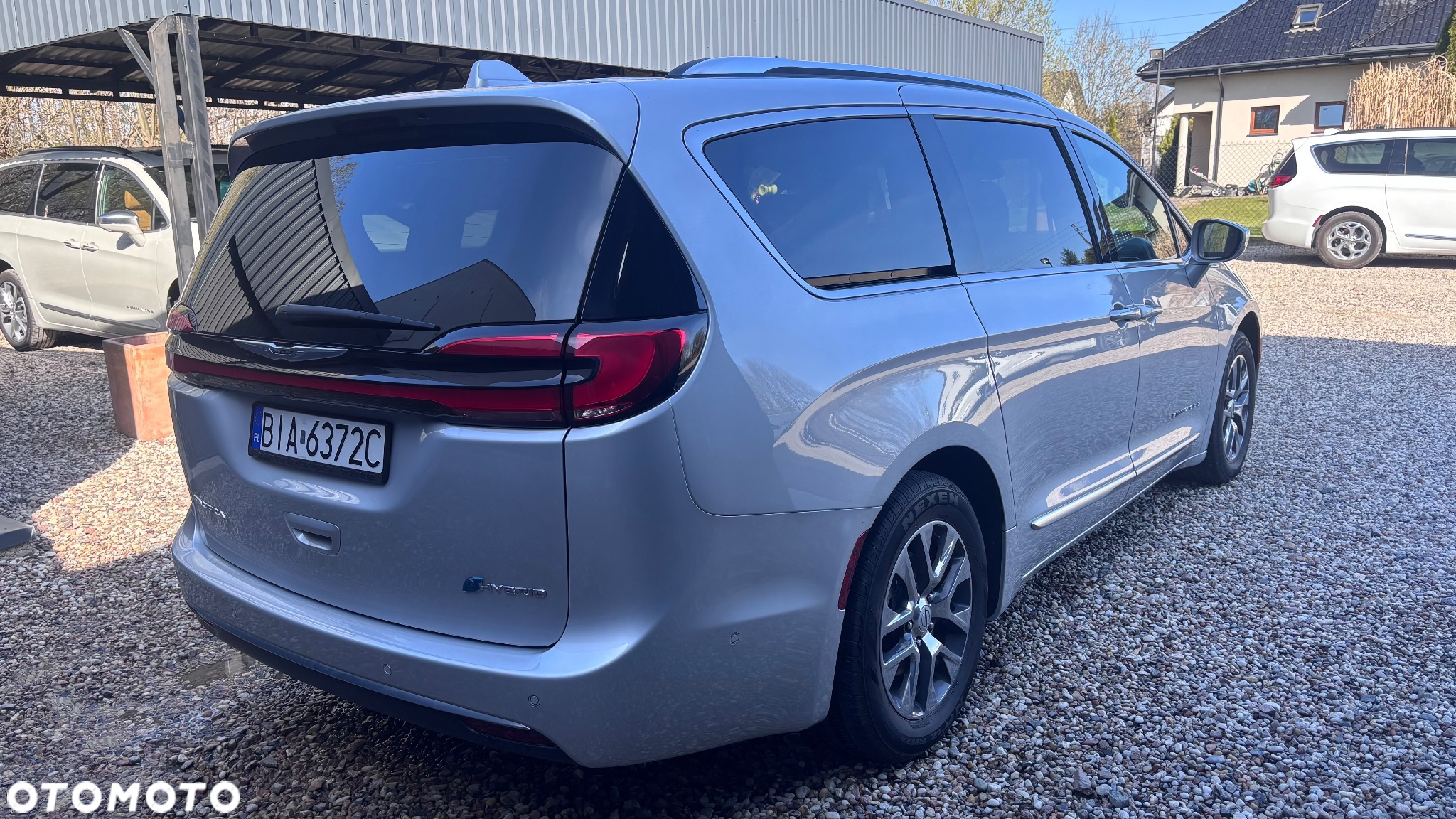 Chrysler Pacifica - 5