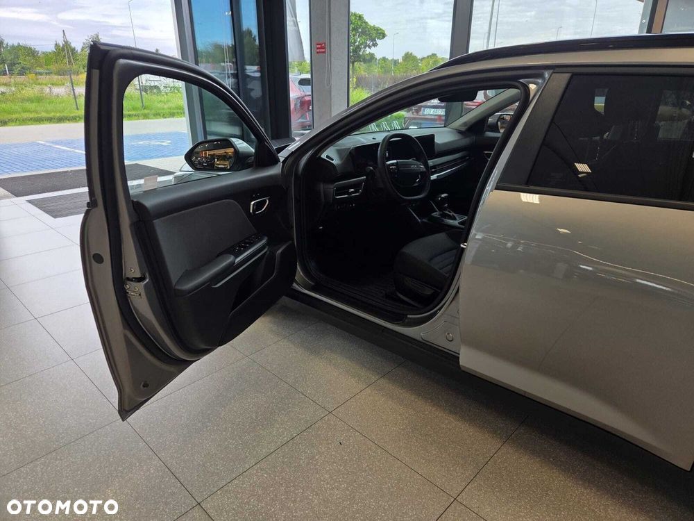 Kia K4 - 13