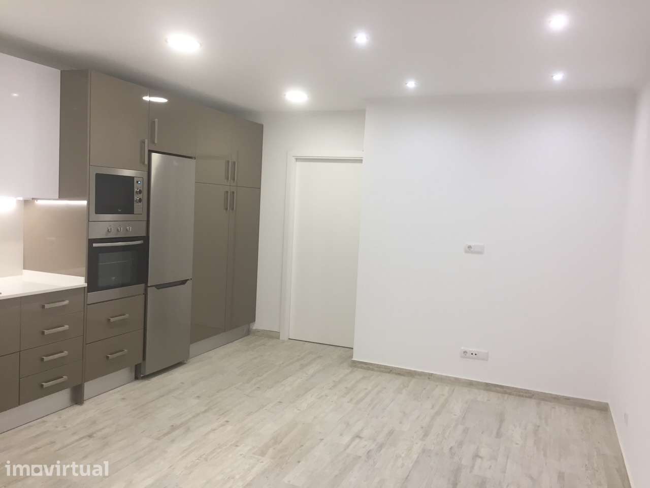 T1 - totalmente remodelado - Hospital do Barreiro - Grande imagem: 5/24
