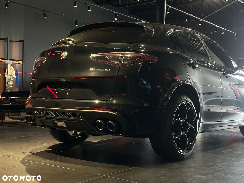 Alfa Romeo Stelvio - 5