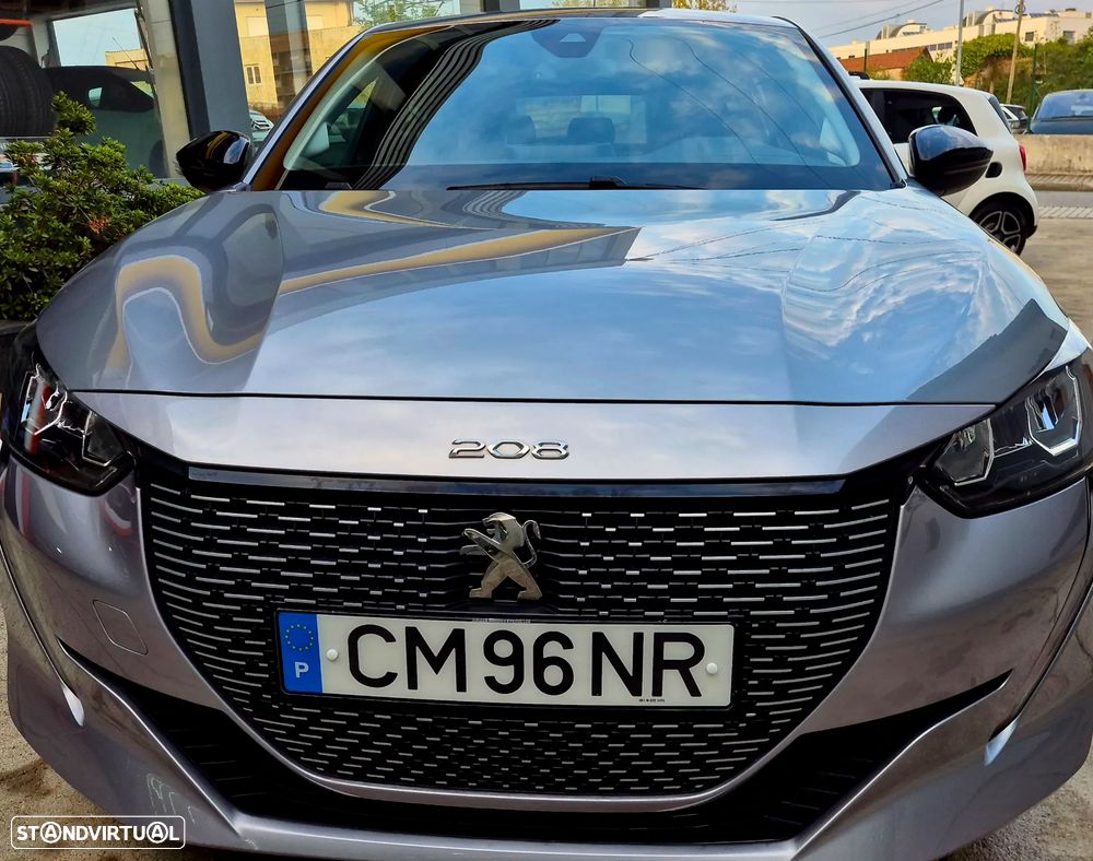 Peugeot e-208 Allure Pack - 8
