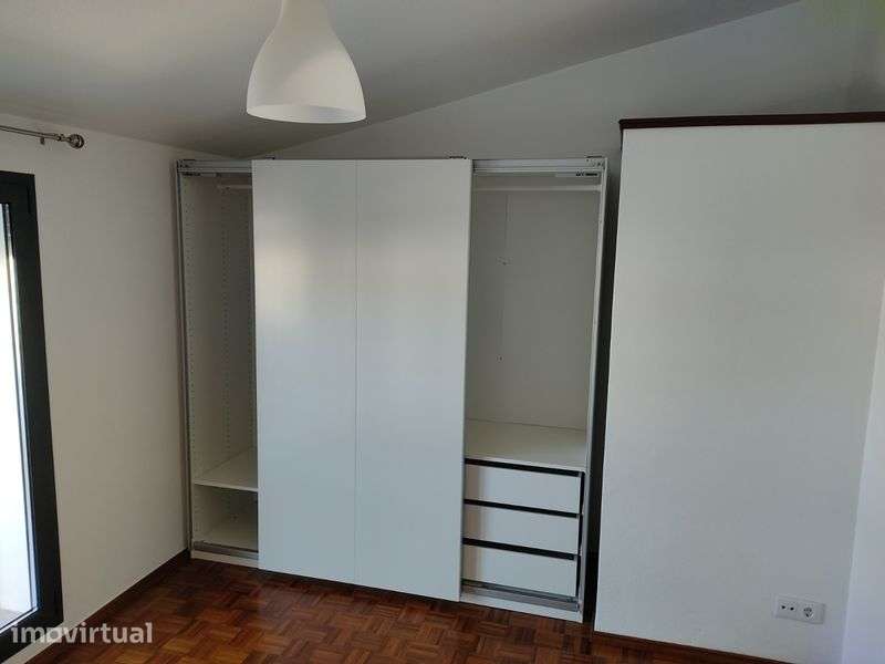 Aluga-se apartamento T2 - Grande imagem: 5/8