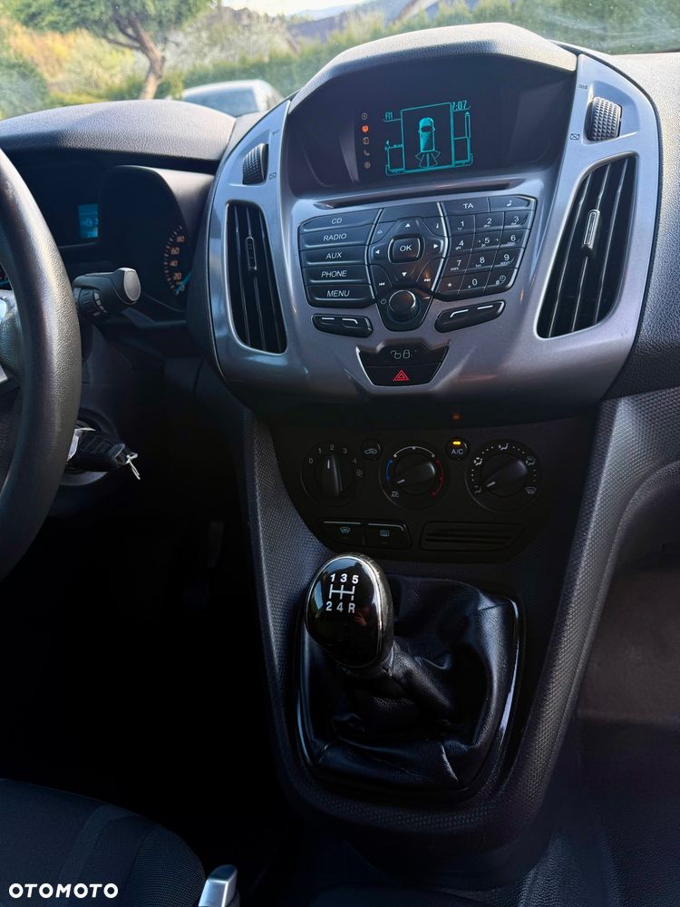 Ford Transit Connect - 12