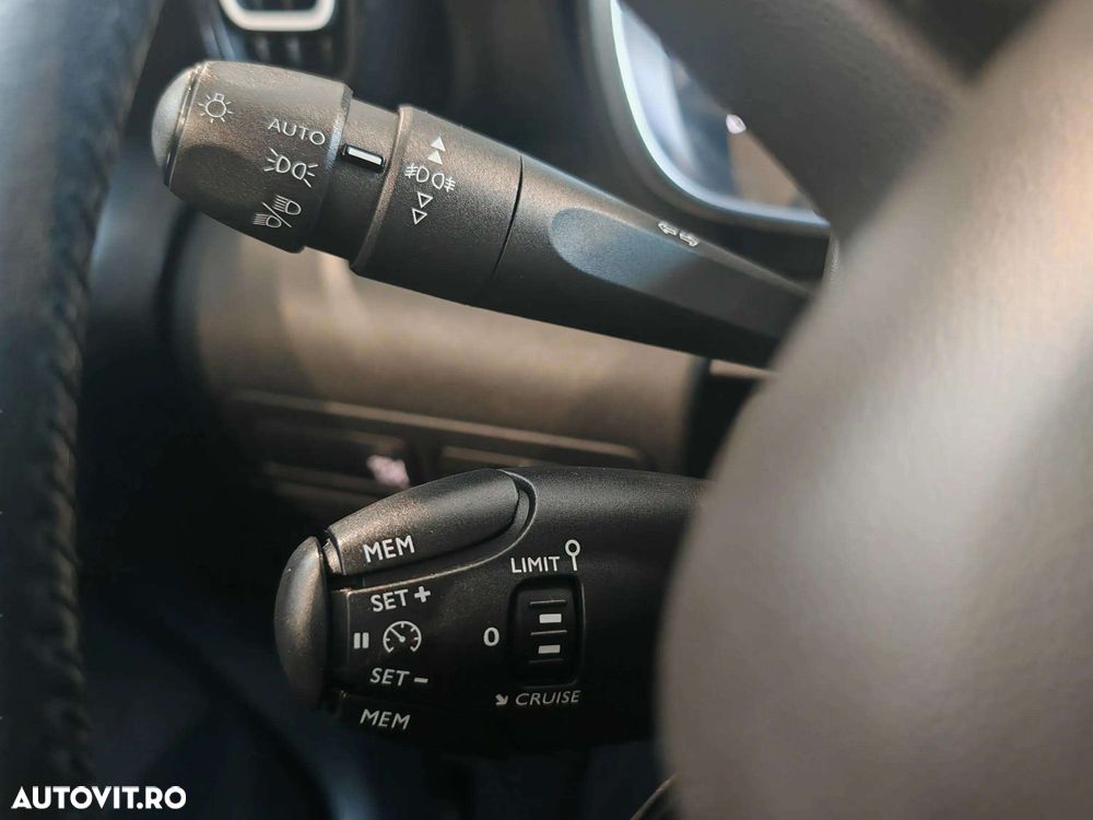 Citroën C3 AIRCROSS 1.2 PureTech S&S EAT6 Shine - 31