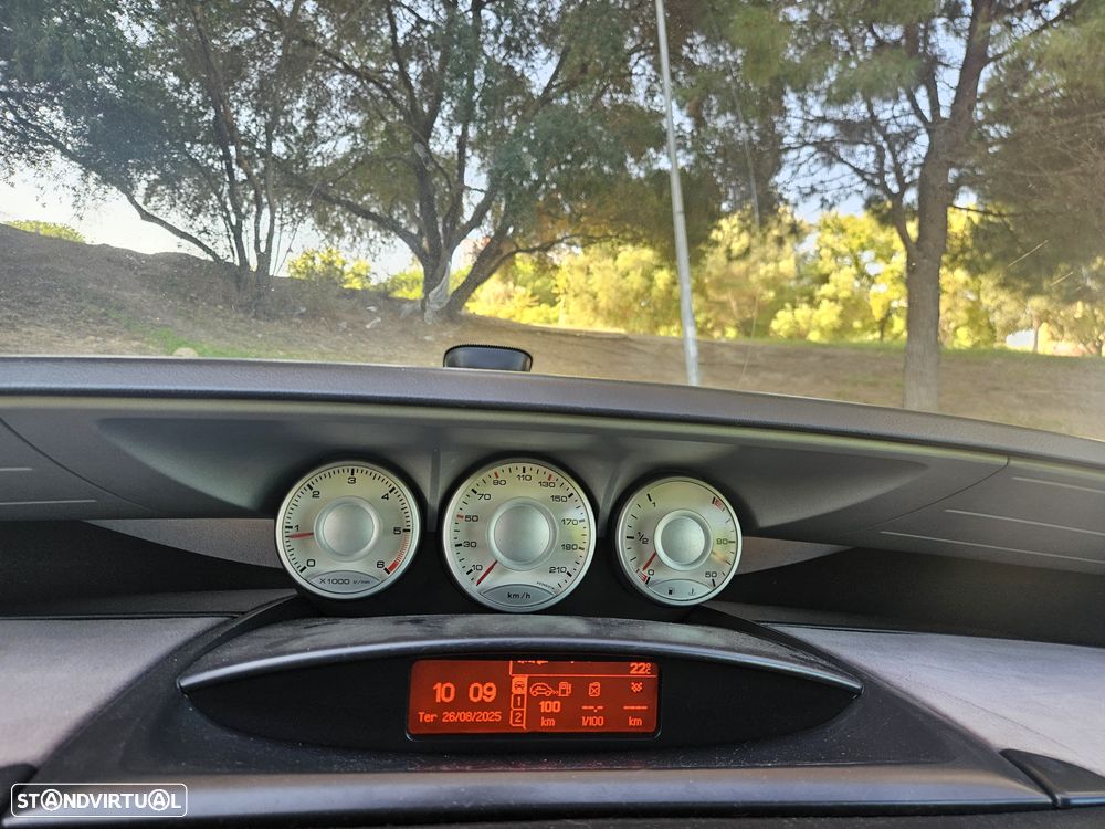 Citroën C8 2.0 HDi 16V SX - 16