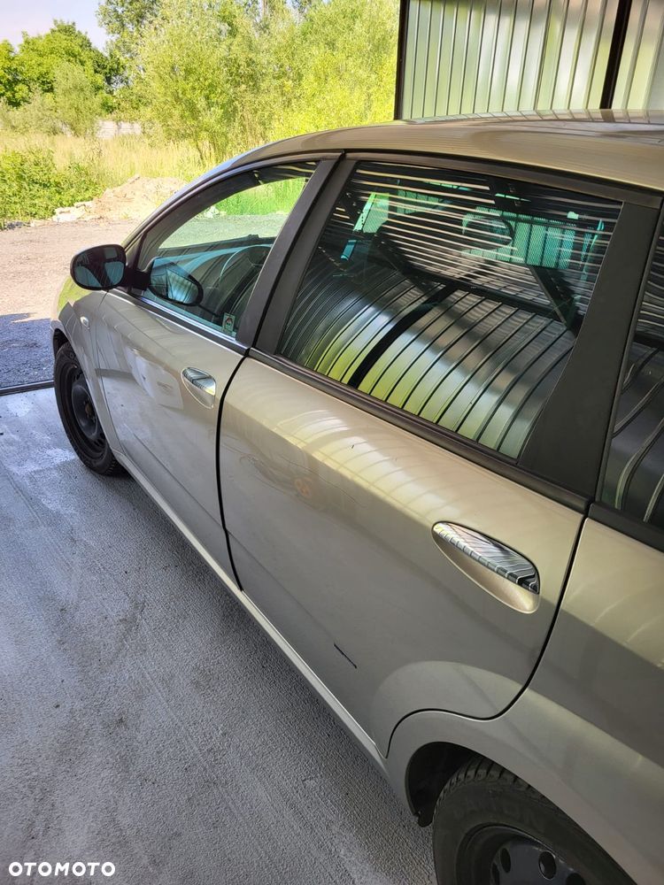 Fiat Croma 1.9 JTD Emotion - 2
