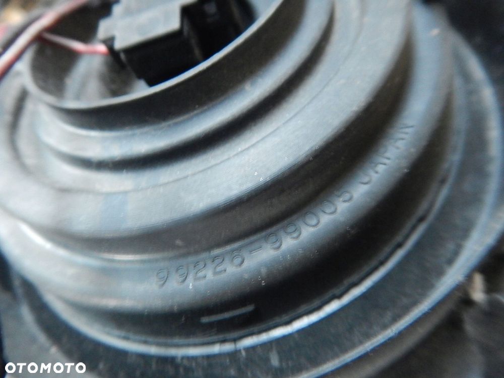 lampa prawa przednia przod mitsubishi pajero iii europa - 10