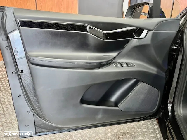 Tesla Model X 100D - 25