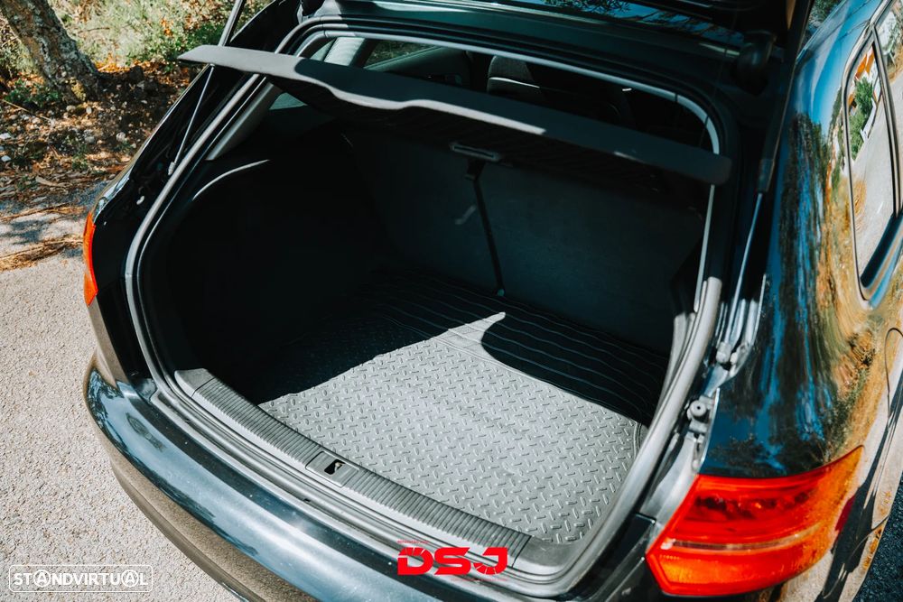 Audi A3 Sportback 1.6 TDI DPF S tronic S line Sport Pack - 6