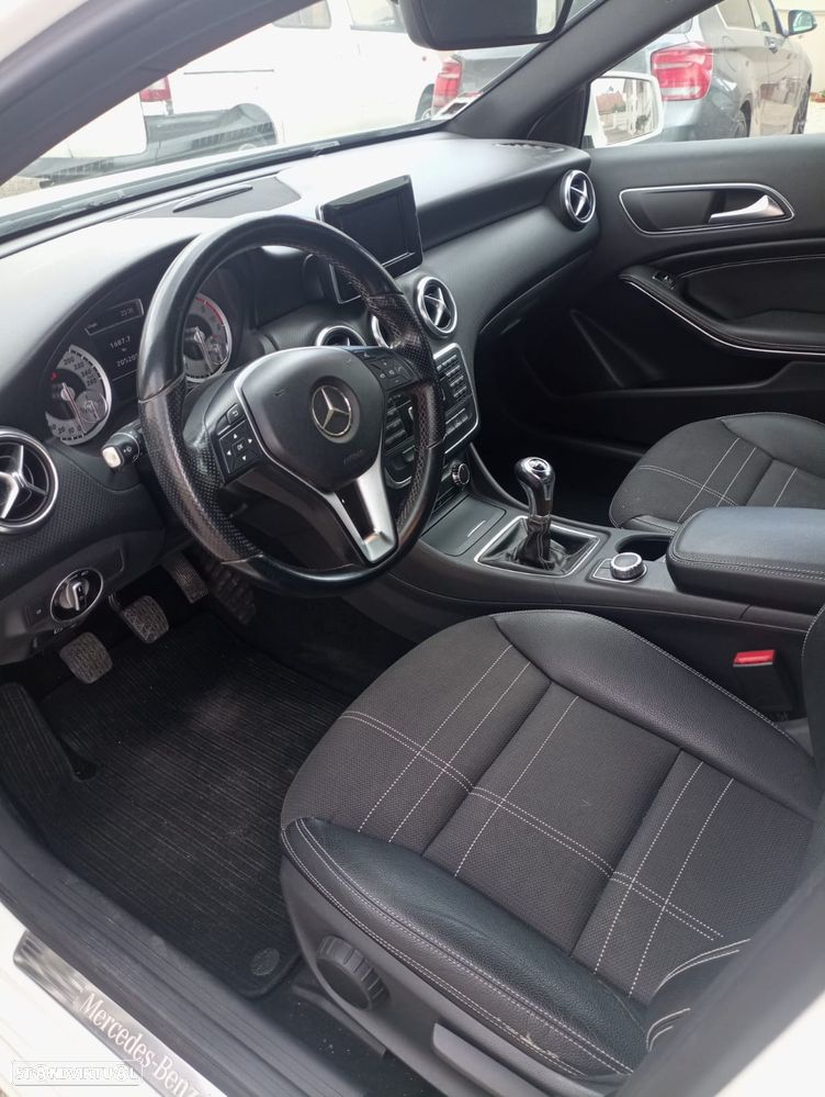 Mercedes-Benz A 180 CDI (BlueEFFICIENCY) Urban - 9