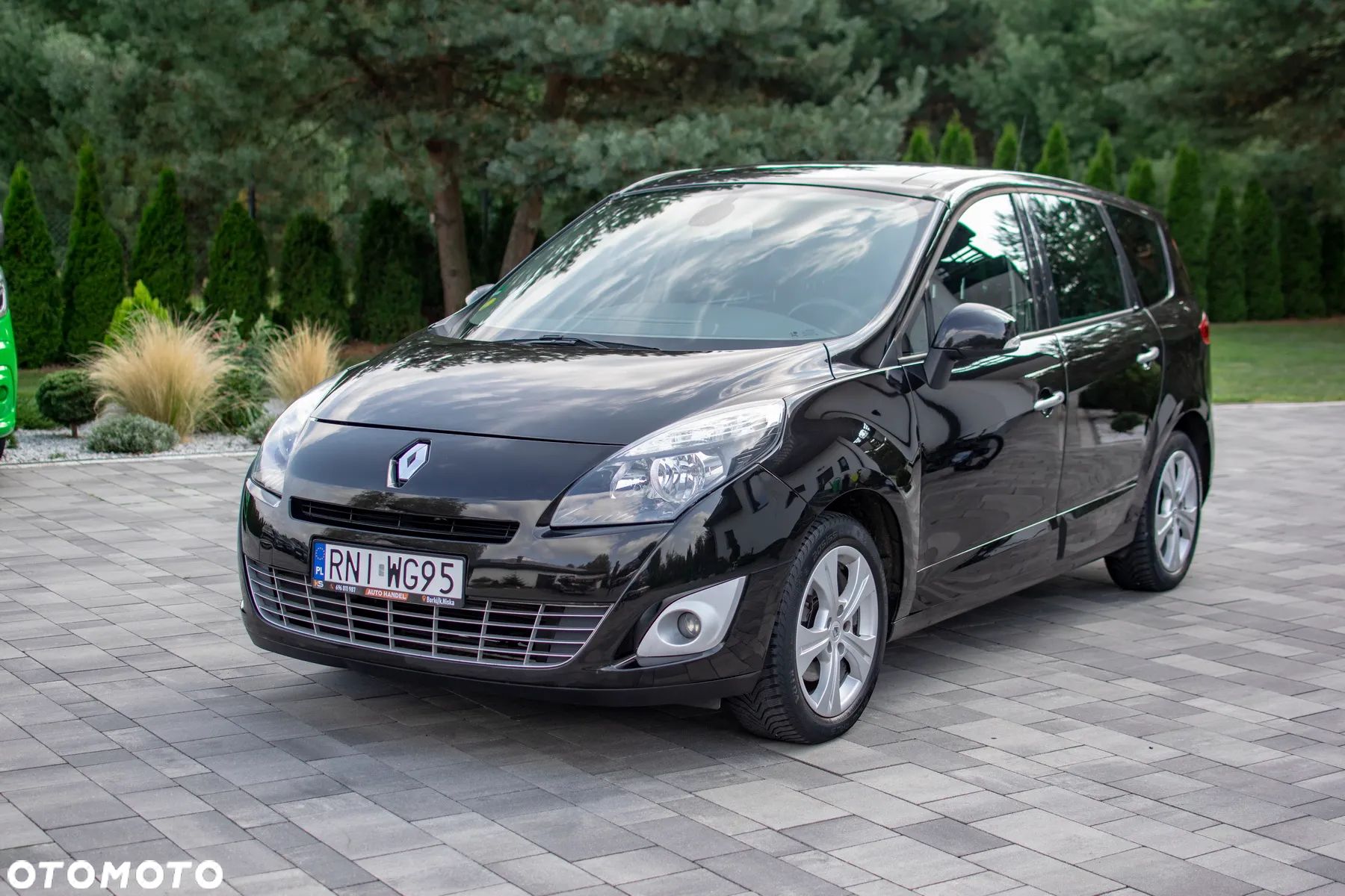 Renault Scenic - 1