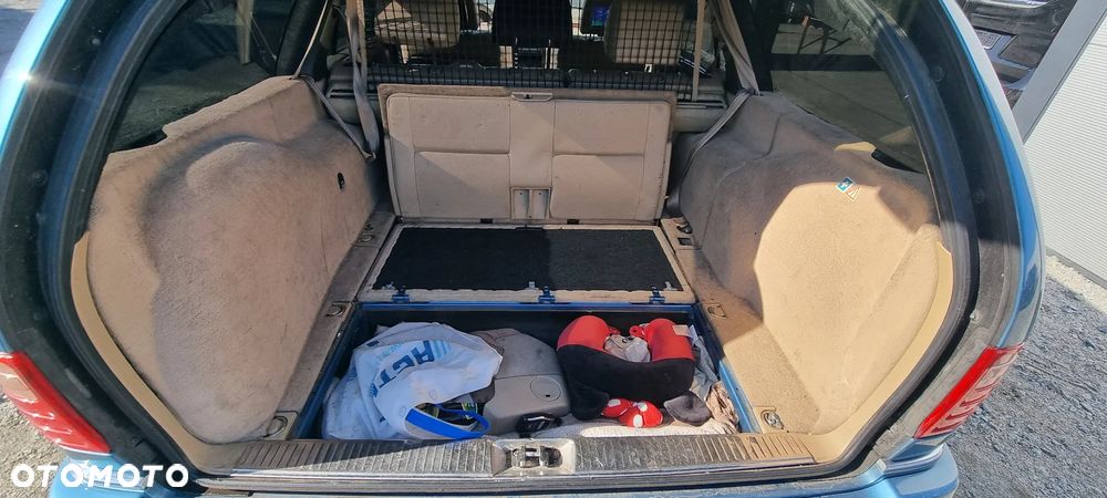 Mercedes-Benz Klasa E 420 T Avantgarde - 32