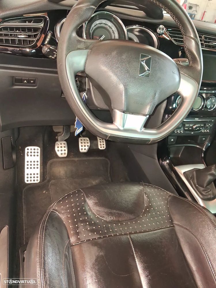 Citroën DS3 1.6 HDi Airdream Sport Chic - 12