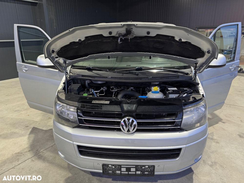 Volkswagen Multivan - 25