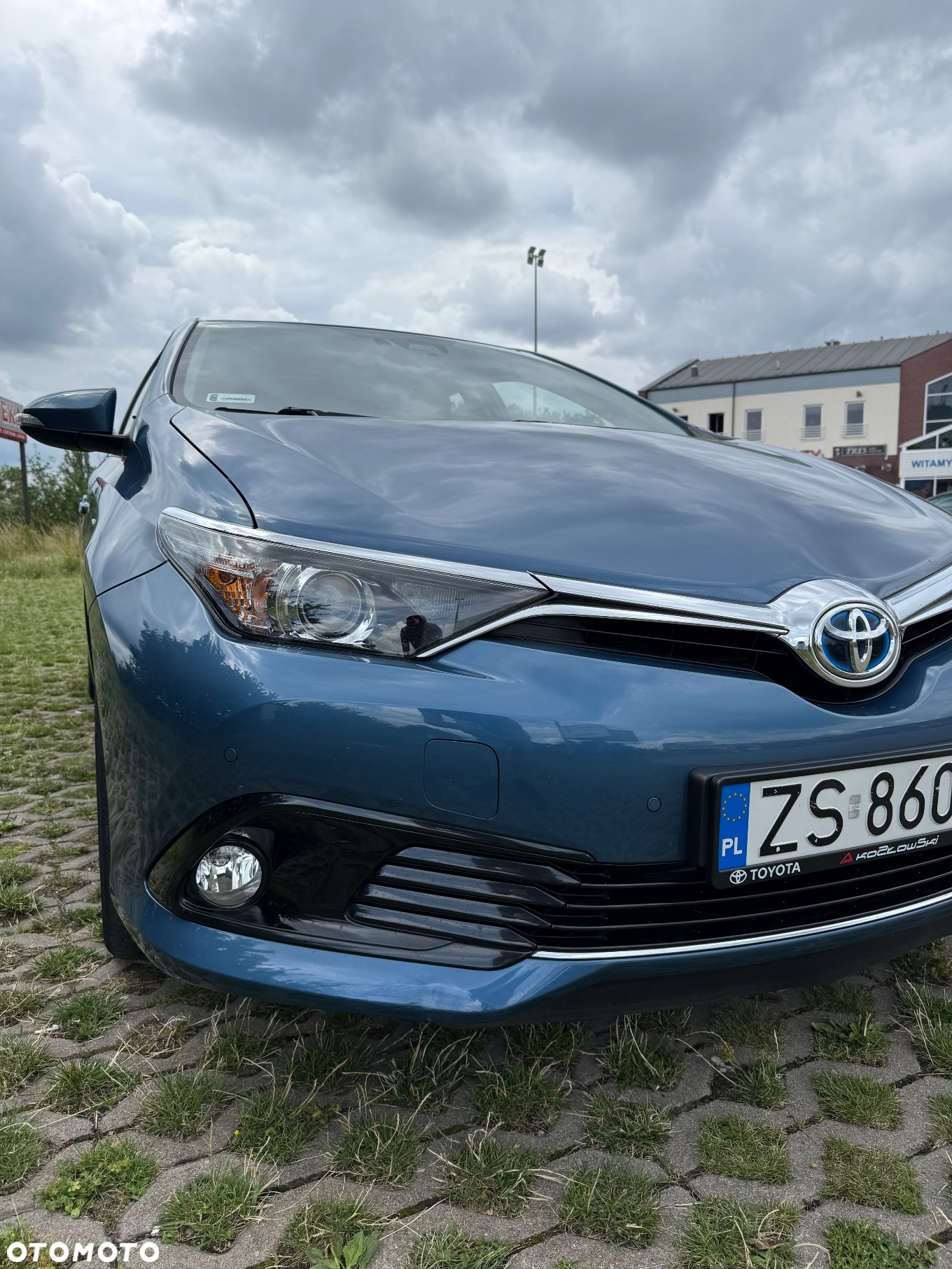 Toyota Auris Hybrid 135 Premium - 10