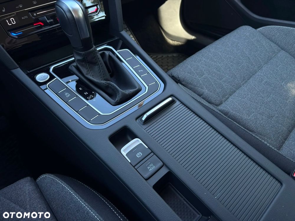 Volkswagen Passat 1.5 TSI EVO Business DSG - 19