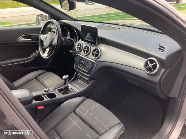 Mercedes-Benz CLA 180 d Peak Edition - 29