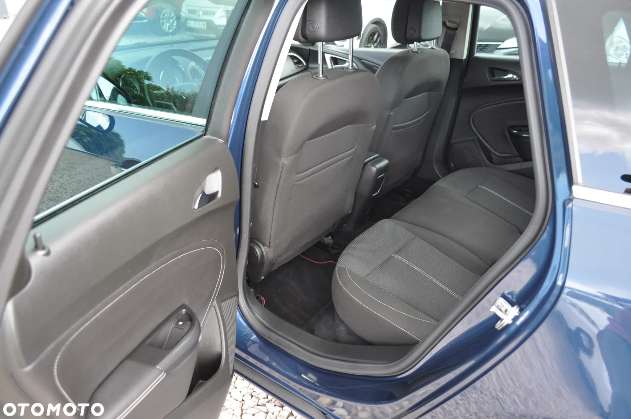 Opel Astra 1.6 Turbo Innovation - 17