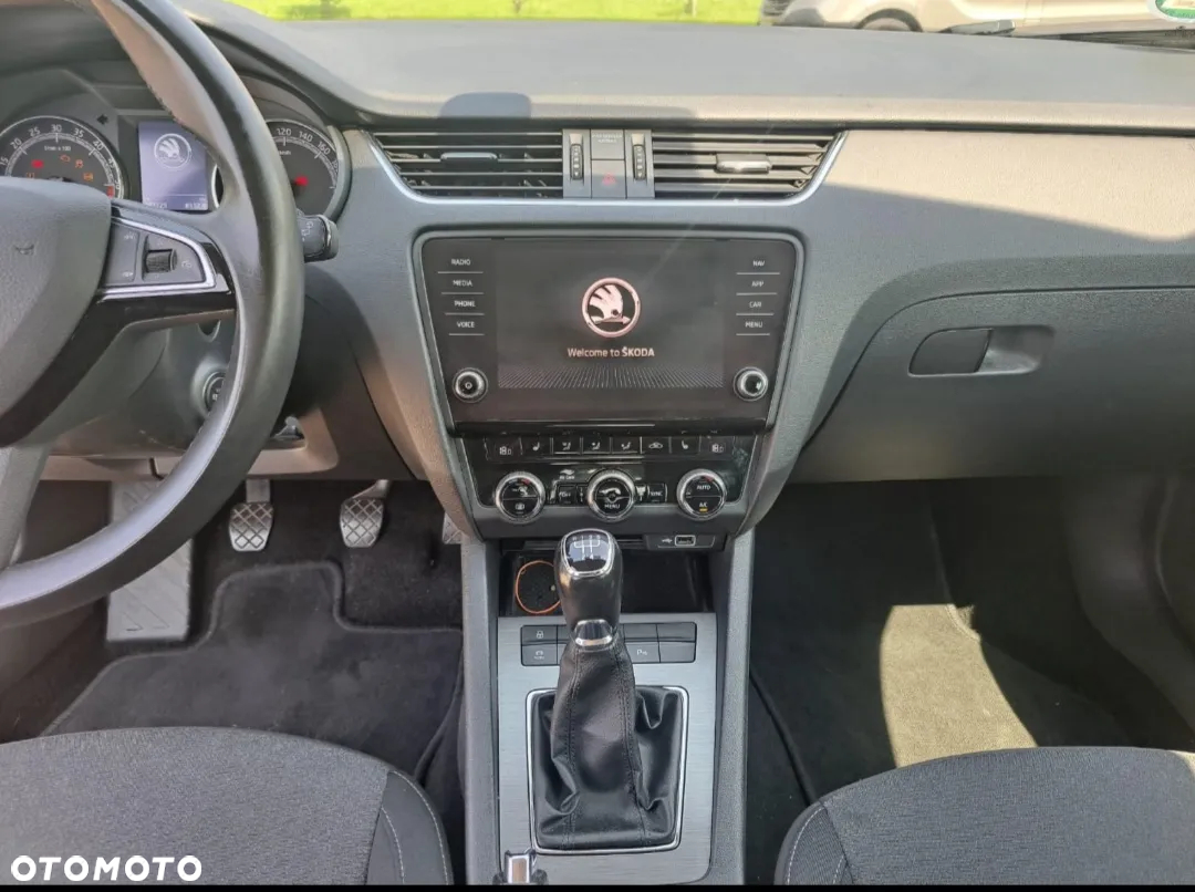 Skoda Octavia 1.6 TDI Business - 16