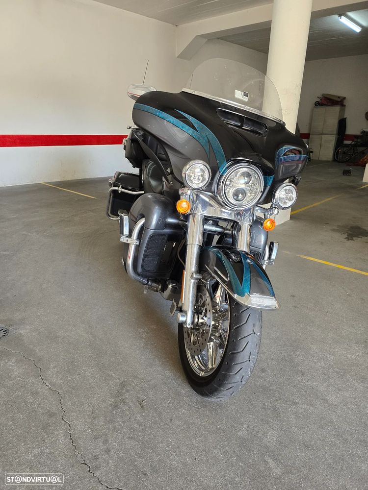 Harley-Davidson FLHTCUI CVO ULTRA - 4