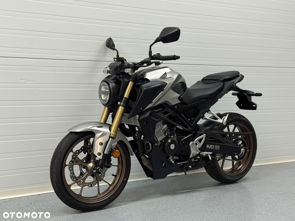 Honda CB - 11