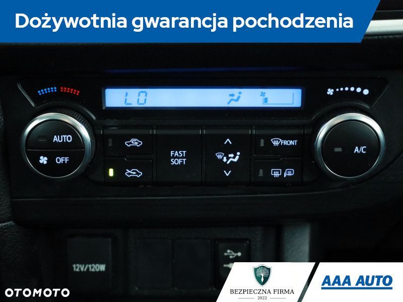 Toyota Auris - 12